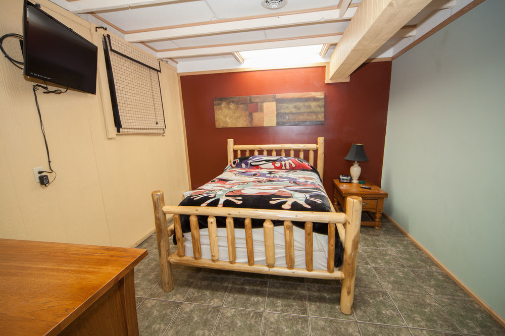 Log Cabin Lodge & Suites Jones Mills Eksteriør billede